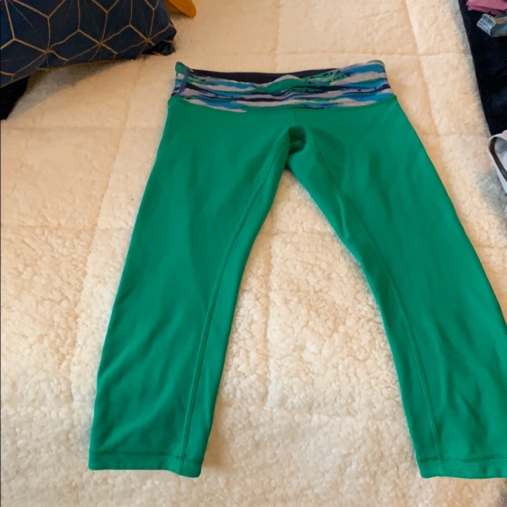 Lululemon reversible running crops. Size 6